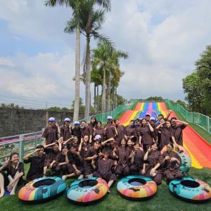 Tour Ngoại Kh&oacute;a